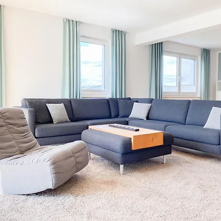 Loft Apartment *